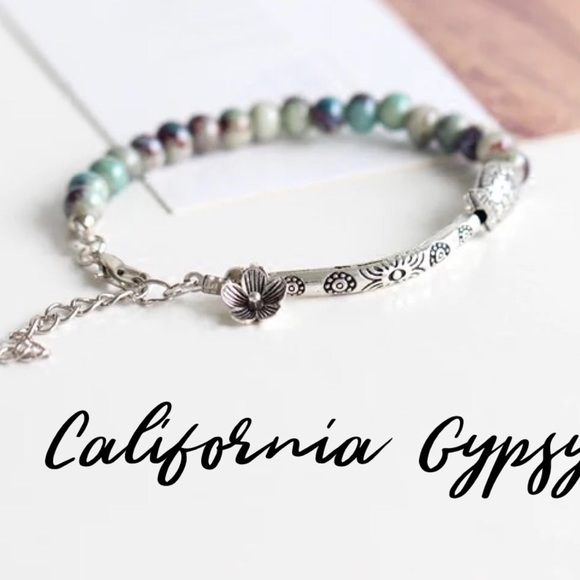 Silver Fish Bead Dainty Bracelet RESTOCKED - Picture 2 of 4